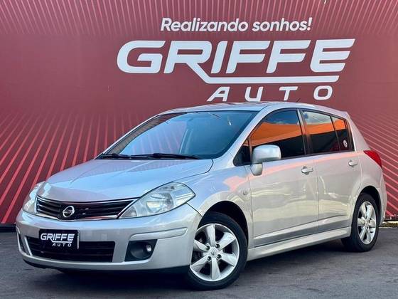 NISSAN TIIDA 1.8 SL 16V FLEX 4P AUTOMÁTICO NISSAN TIIDA 1.8 SL 16V FLEX 4P AUTOMÁTICO